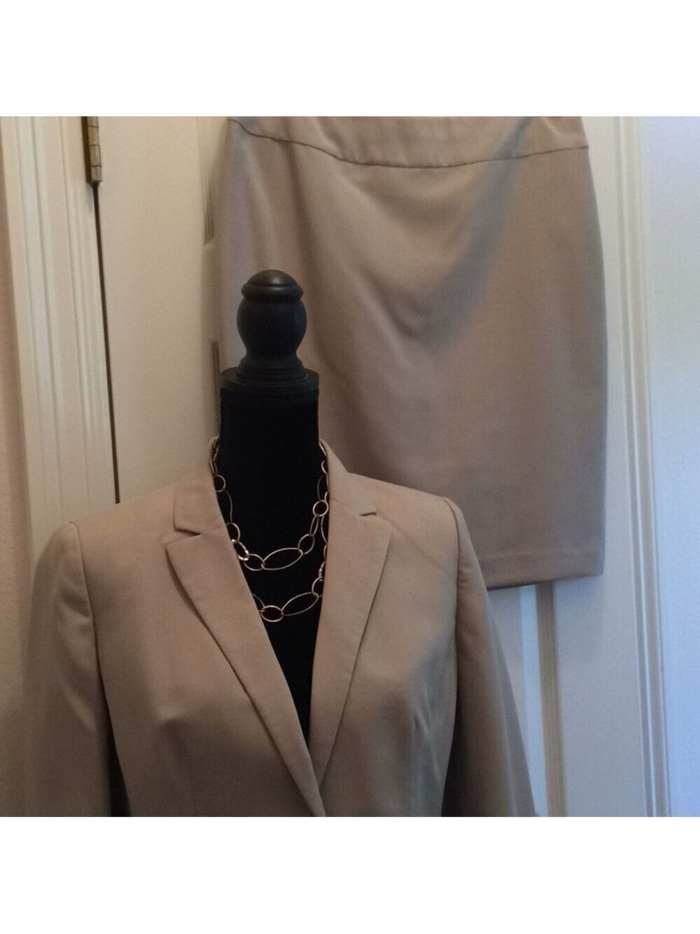 KASPER neutral tan suit pencil skirt & blazer jacket minimalist spring fall